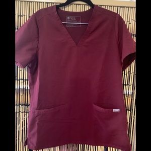 FIGS CASMA THREE-POCKET SCRUB TOP SIZE MEDIUM